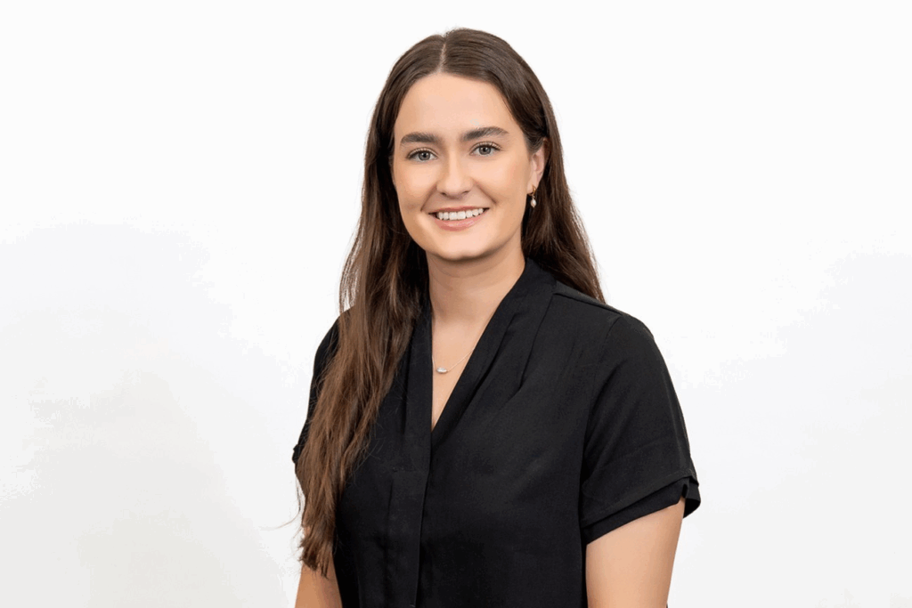 Headshot of Lauren Smith